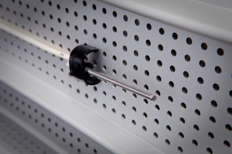 Uniform incubation conditions optimise the hatch window